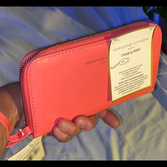 ADRIENNE VITTADINI PHONE CHARGING CLUTCH WALLET with WRIST STRAP - Picture 10 of 10